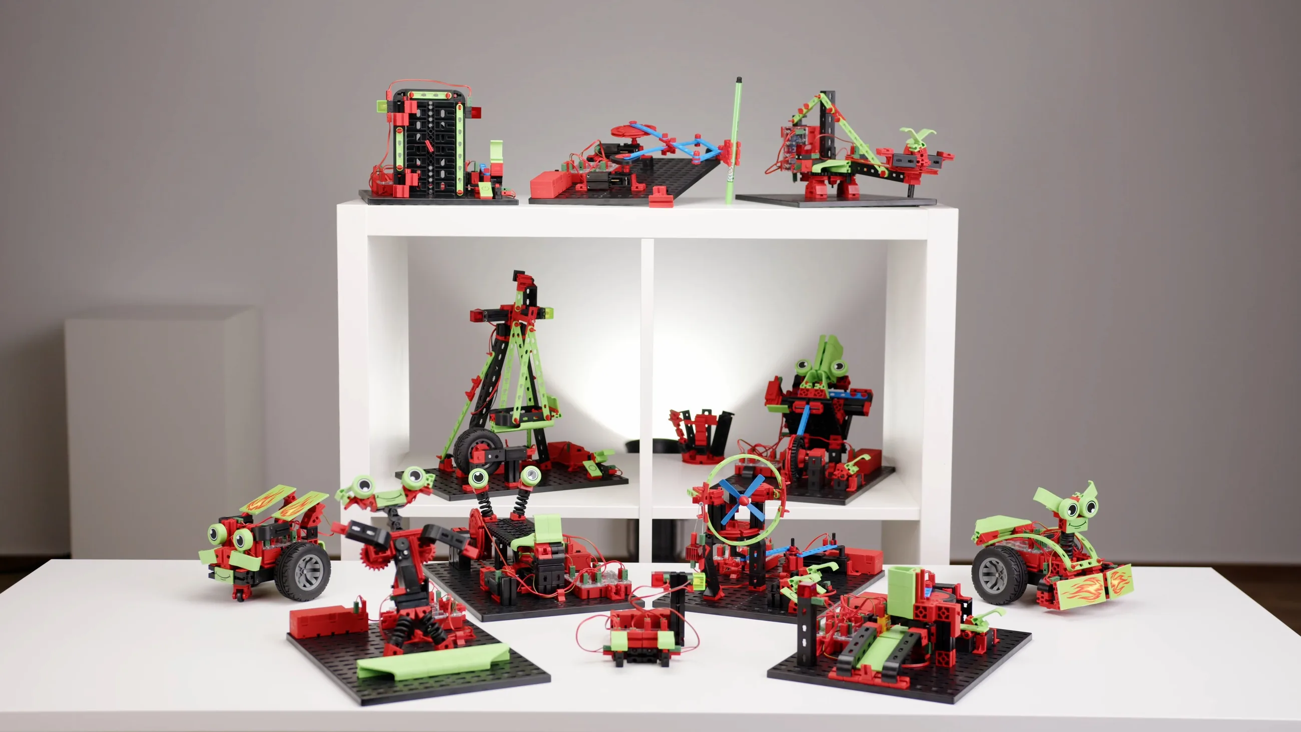 Colección de modelos Smart Robots Pro de Fischertechnik